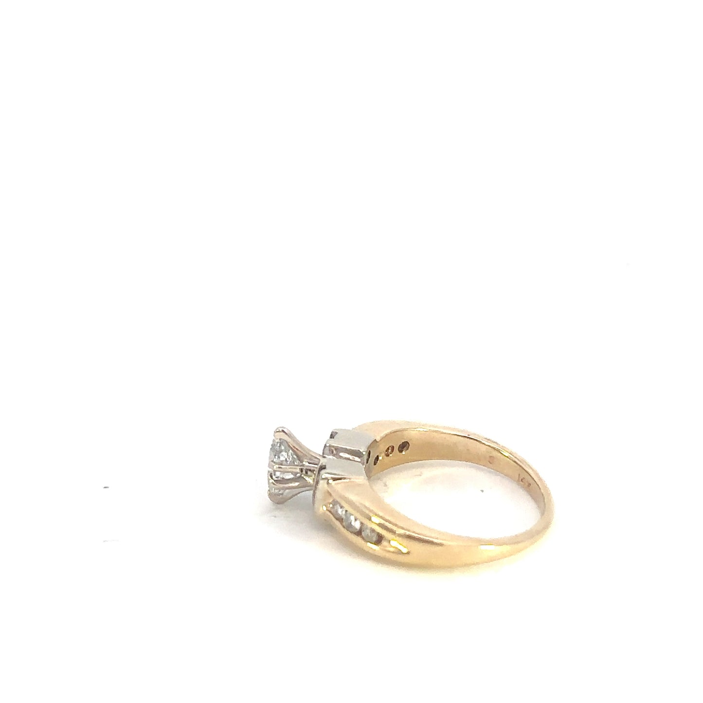 Ladies Diamond Ring