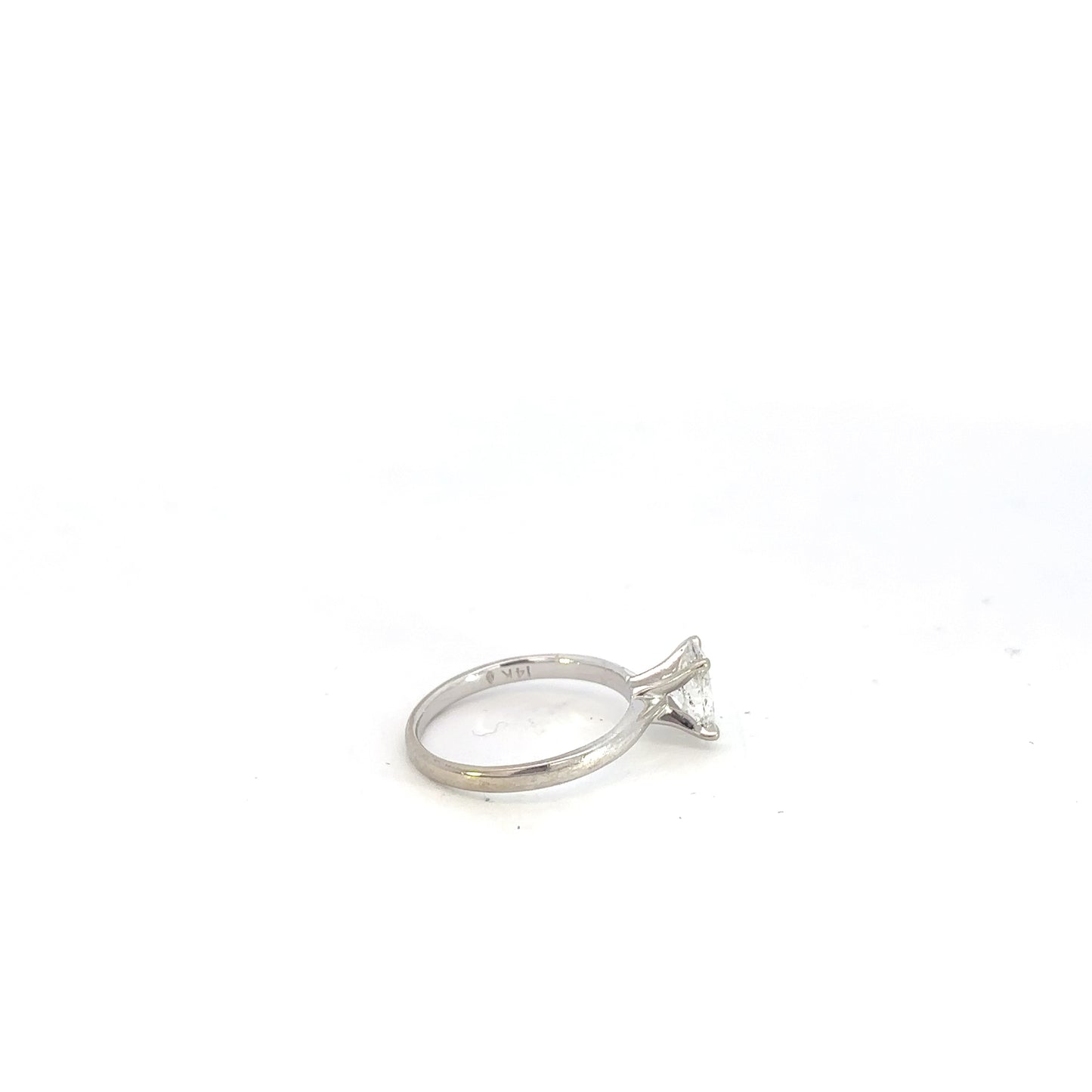 Oval Diamond Ring