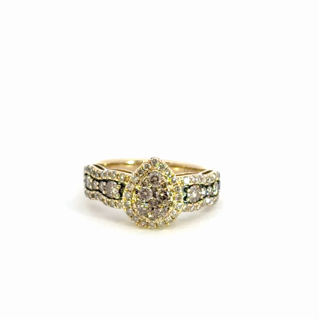 Ladies Engagement Ring