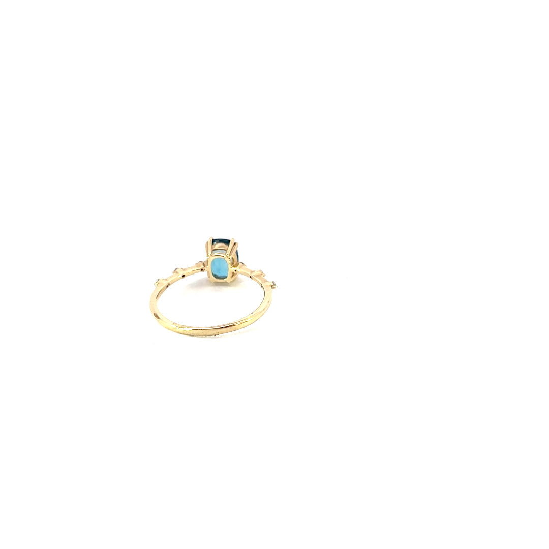 Topaz & Diamond Ring