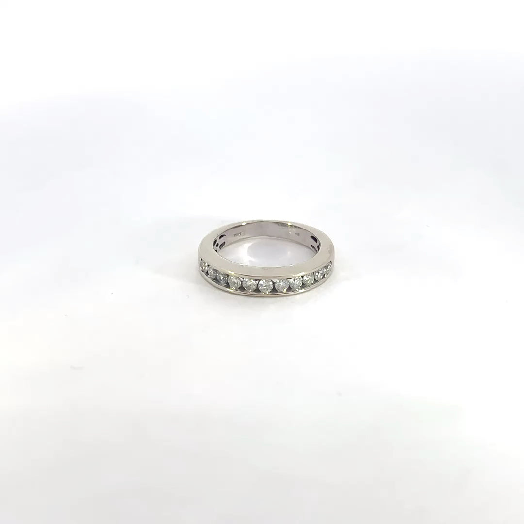 Women's Wedding Band