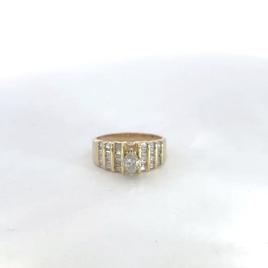 Women's Engagement Ring