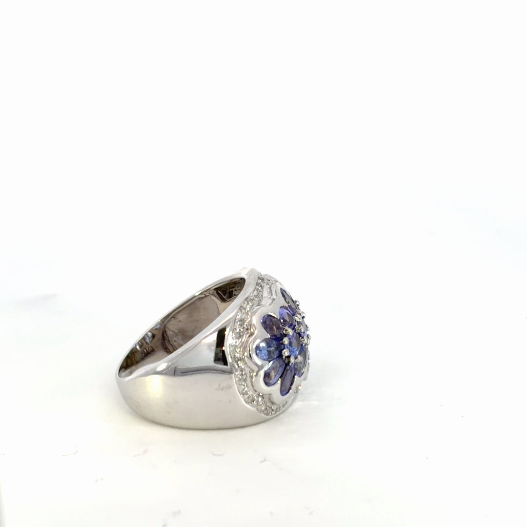 Tanzanite Flower Fashion Ring