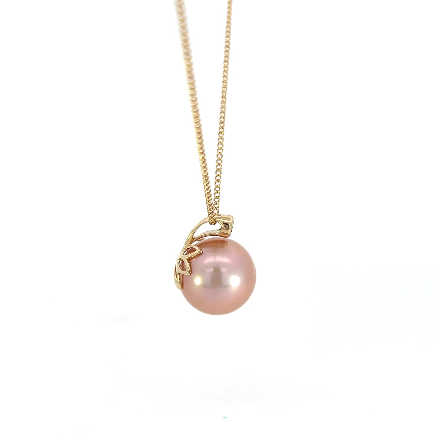 Pearl Pendant Necklace