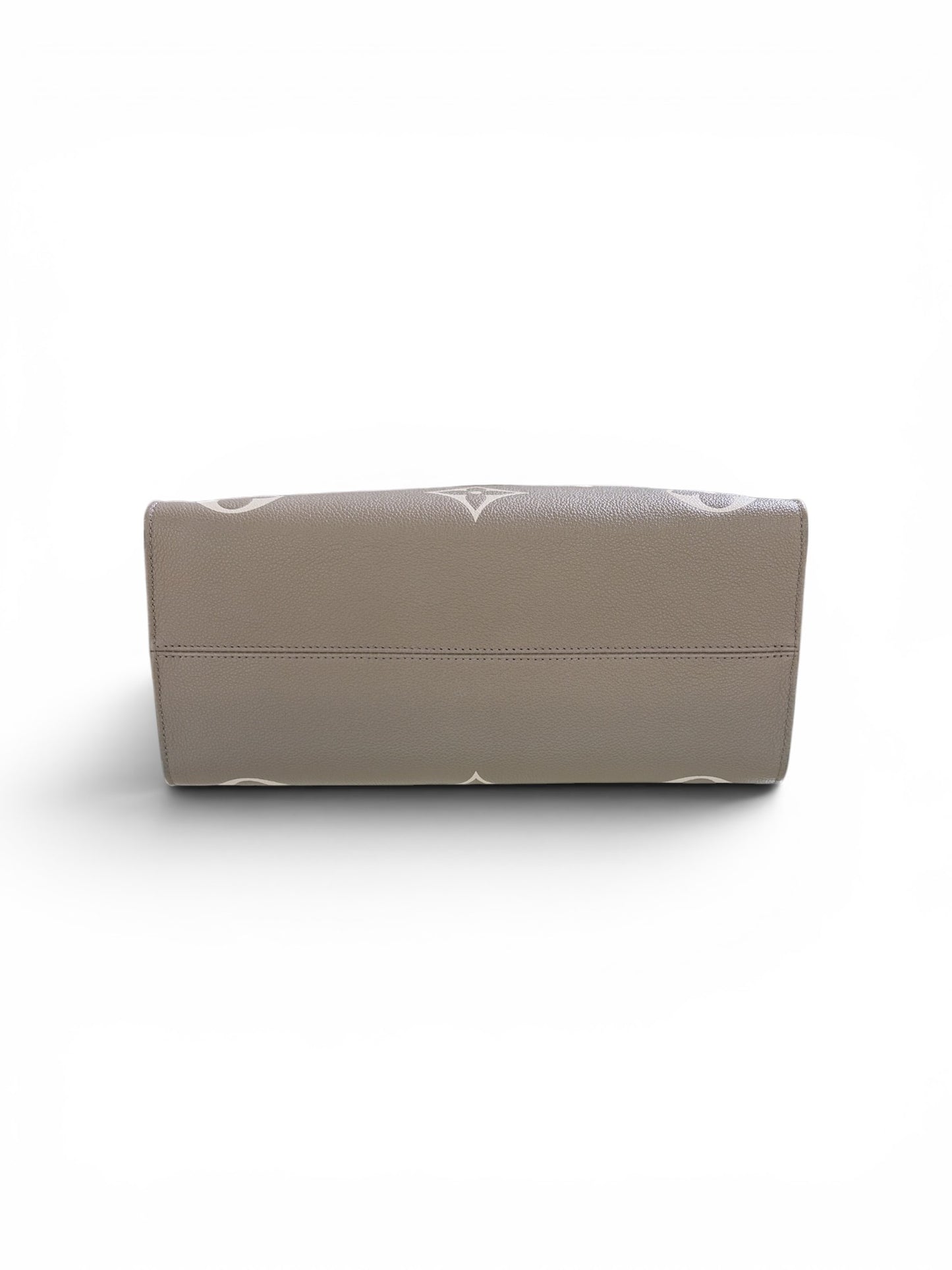LV OnTheGo Turtle Dove & Creme MM