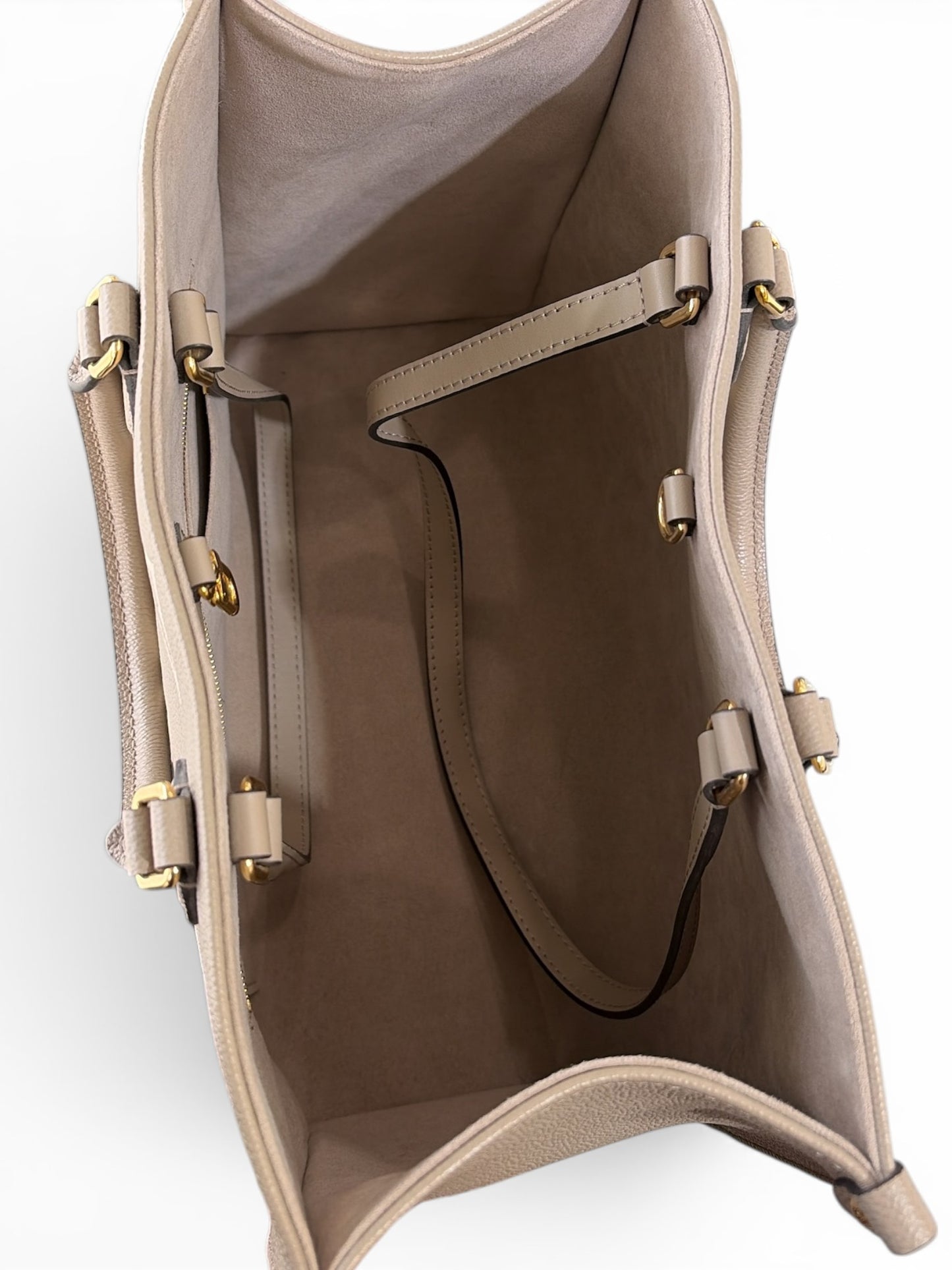 LV OnTheGo Turtle Dove & Creme MM