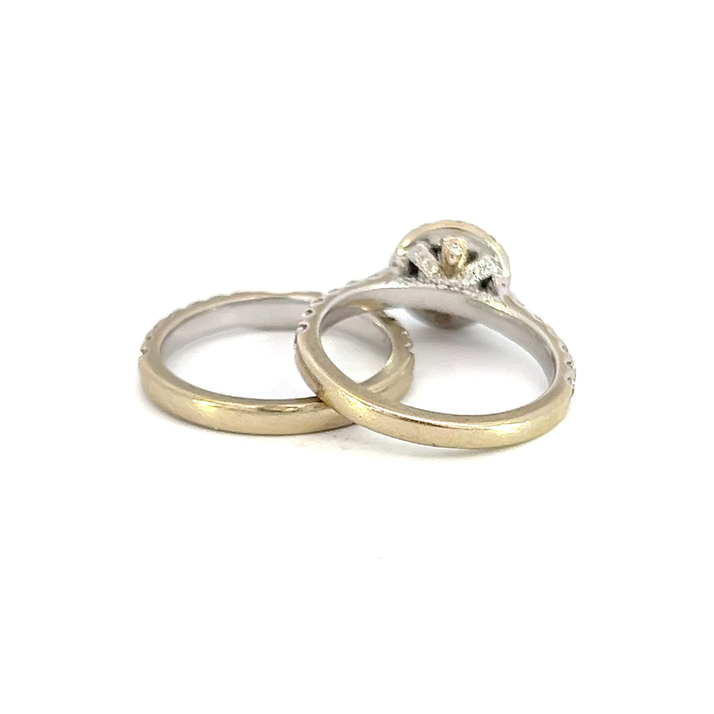 Neil Lane Halo Style Bridal Ring Set